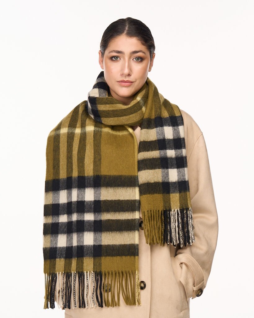 Edinburgh Cashmere DC Scott Cashmere Scarf signature gift box